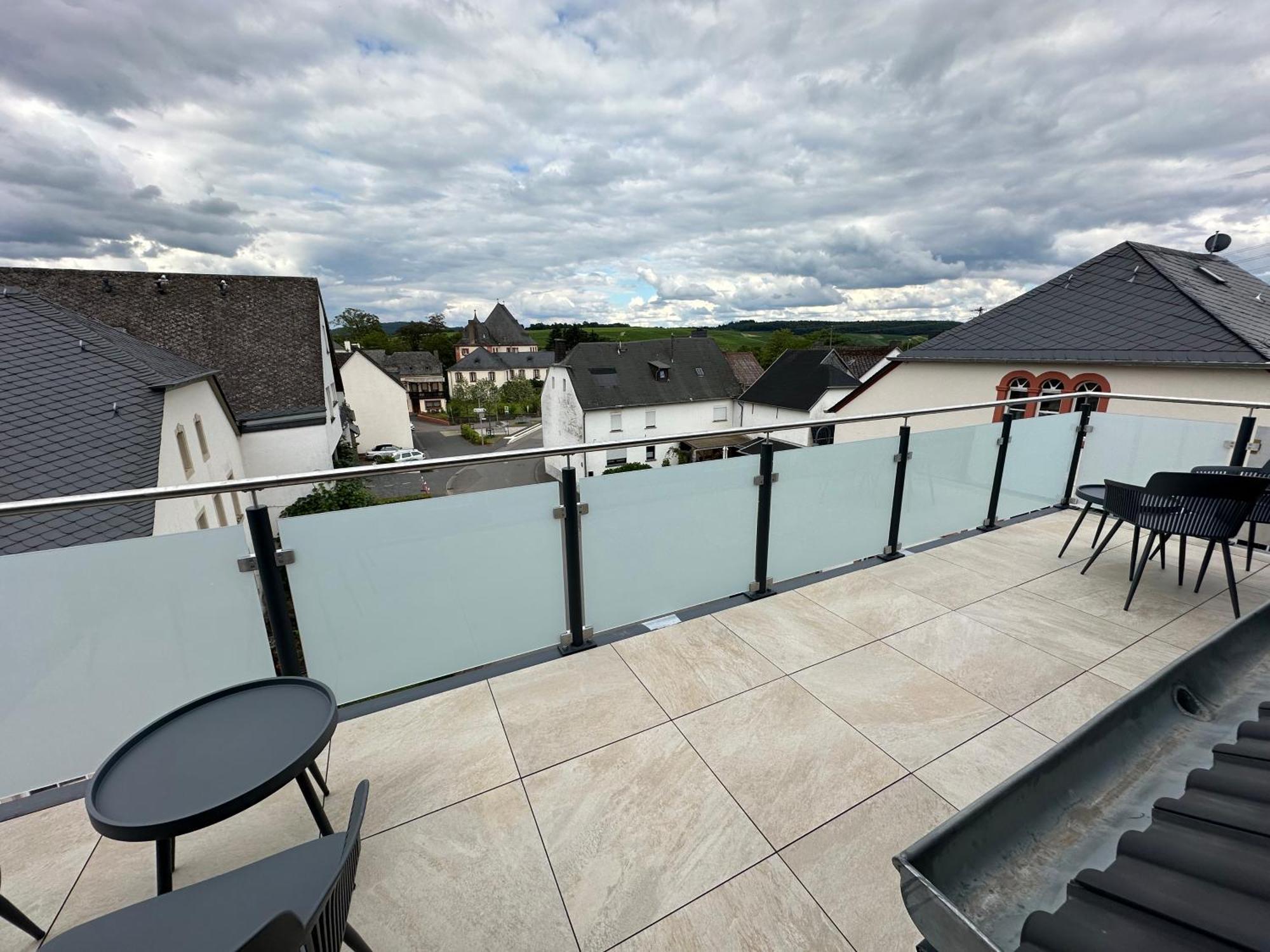 Neue Mit Weinbergsblick - Urlaub Im Wein- Und Ferienort Apartment Bekond